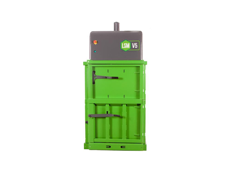 Frontbilde av LSM V5 Ballepresse